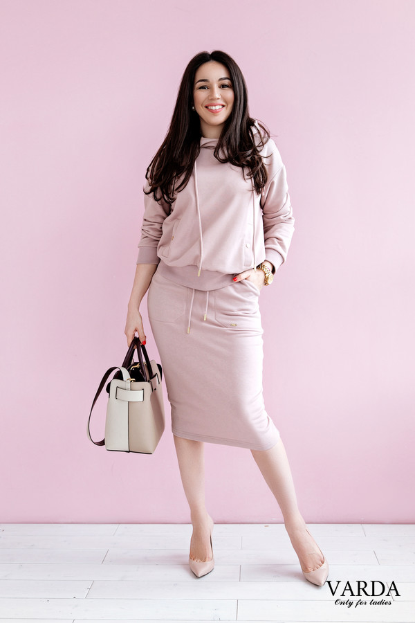 Powder pink pencil discount skirt